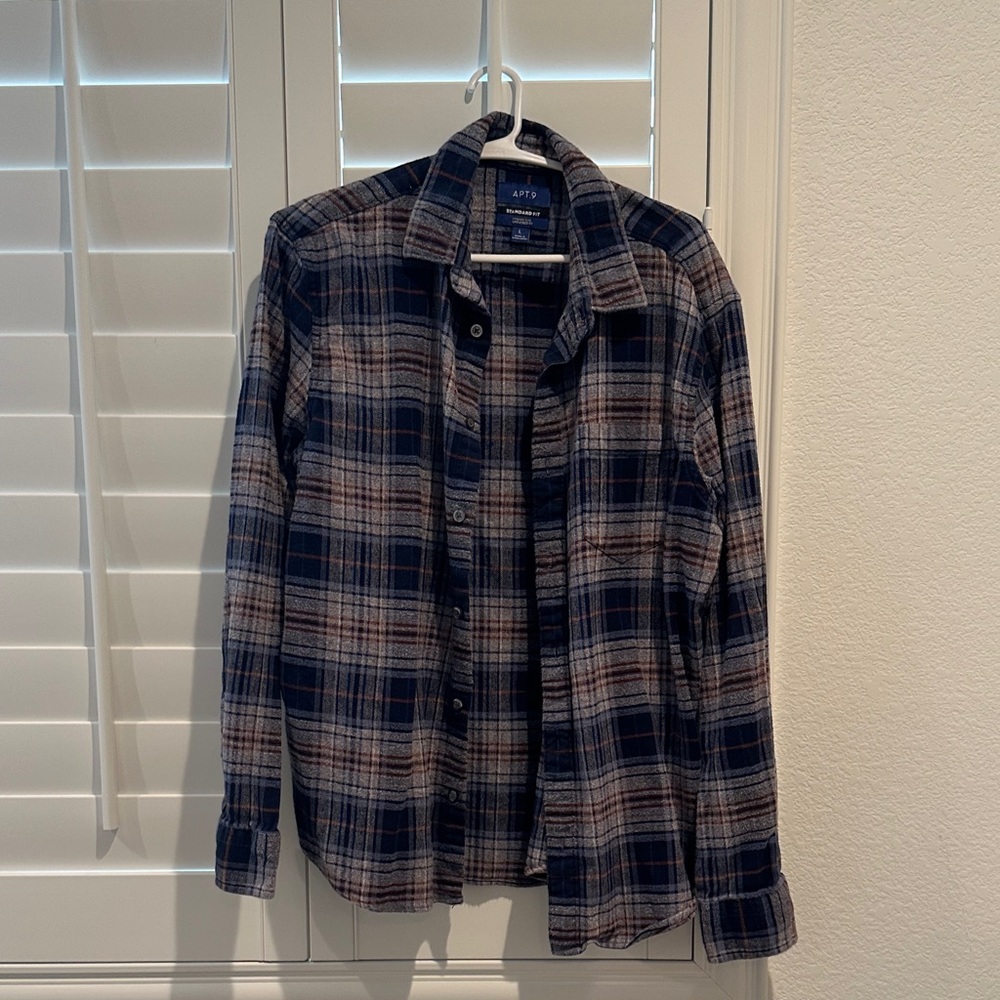 Apt. 9 Navy and Beige Plaid Button-Down Shirt
